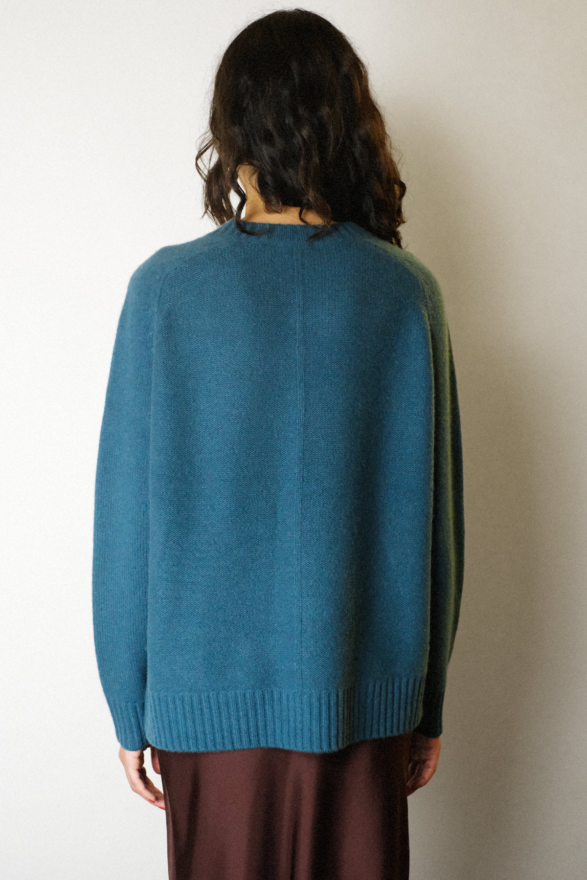 Joseph — Round Neck Cashmere Sweater / Dark Teal