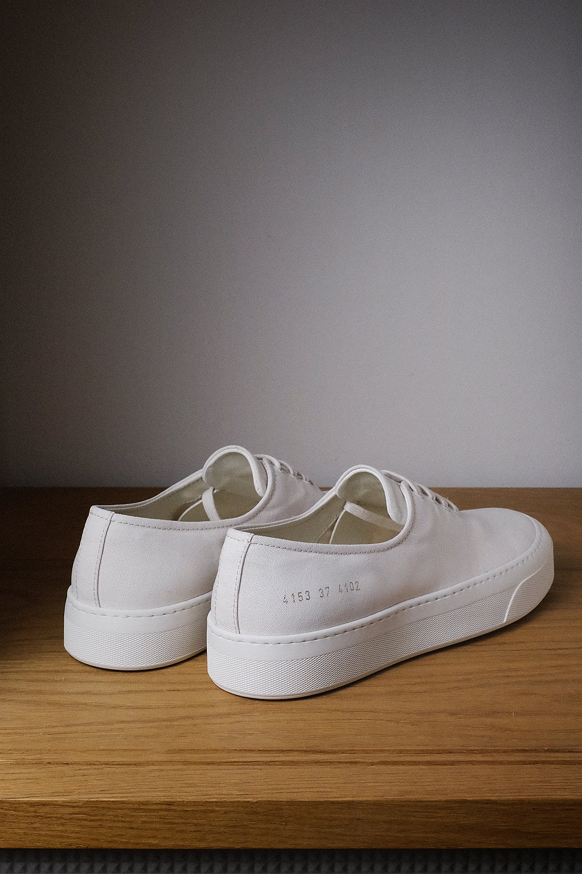 Common Projects — Four Hole Canvas Trainer