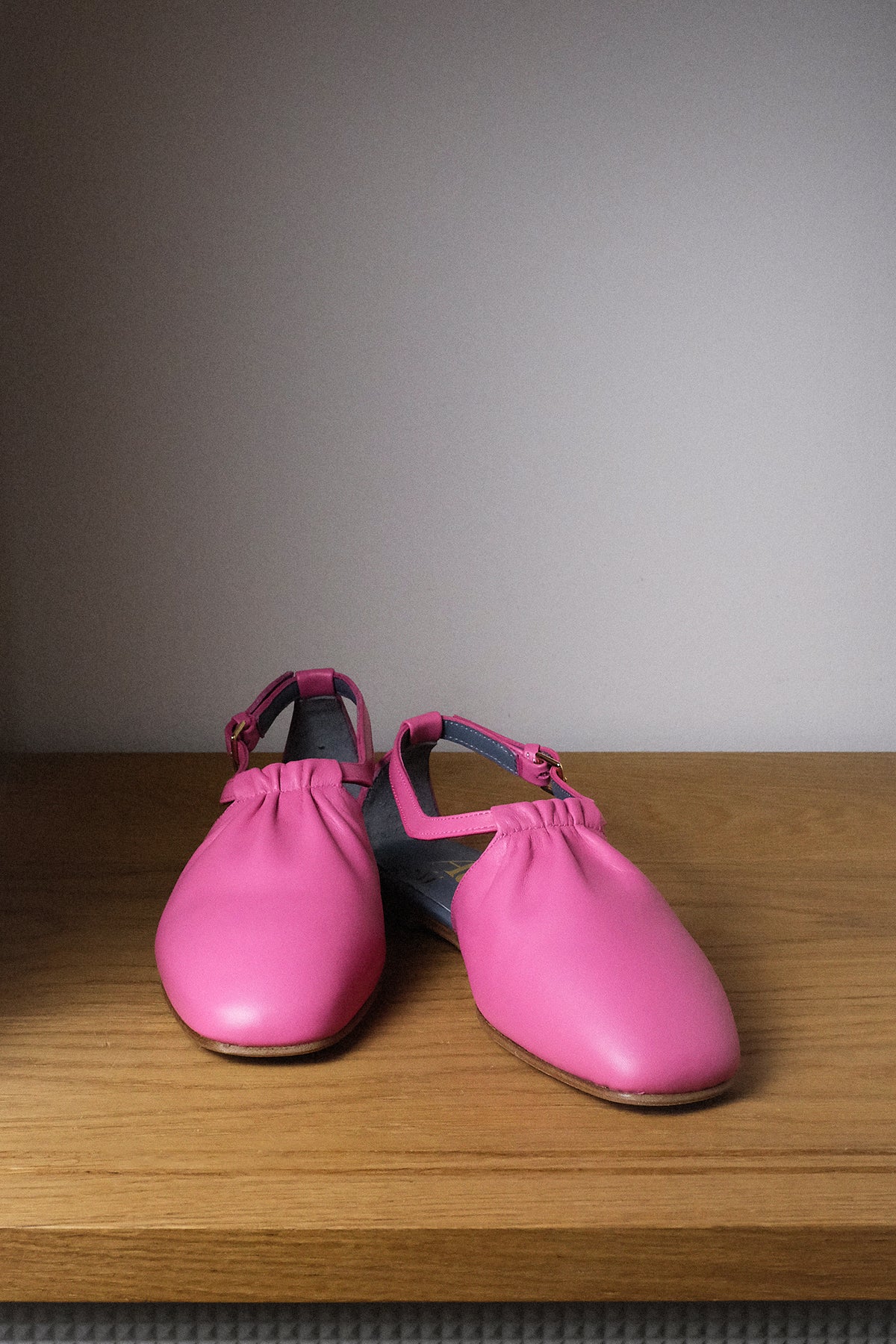 Sara Lanzi — Shoes Svedia  / Cyclamen